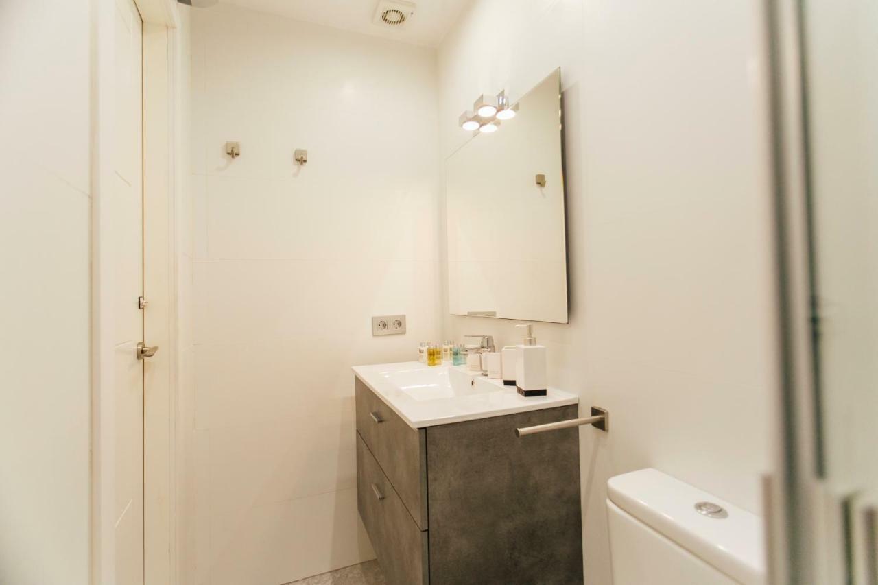 Minimalism And Modern- 2Bd 1Bth- Las Setas Севилья Экстерьер фото